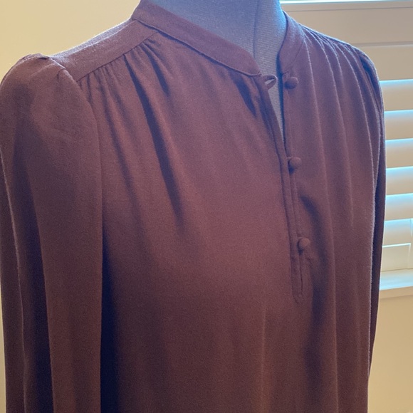 WILFRED | Aritzia Crepe Blouse | Small - Picture 2 of 9